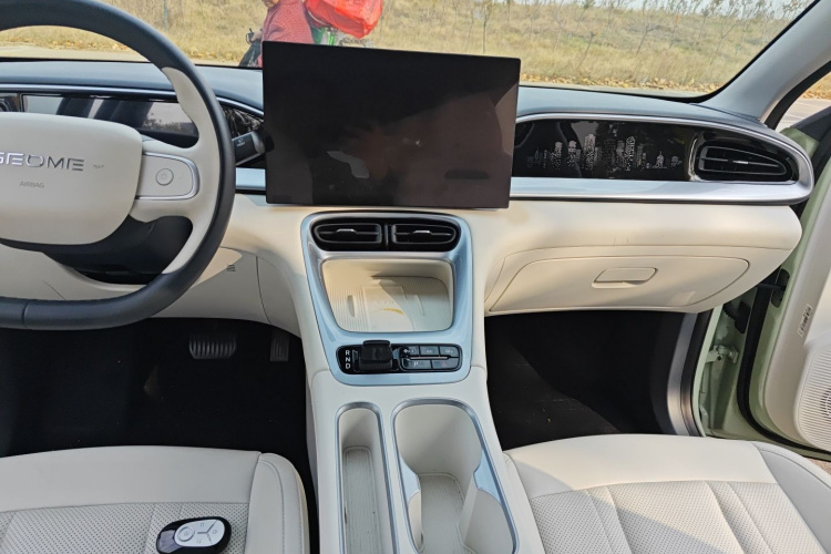 吉利银河 星愿 2025款 UP 410km 探索+版局部细节16