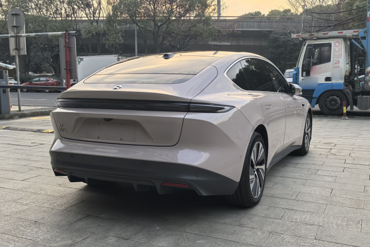 蔚来ET5 2022款 75kWh车身外观6006