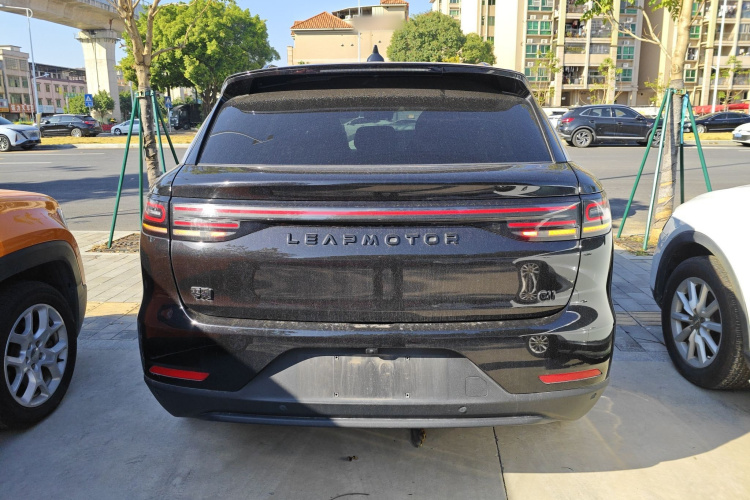 零跑汽车 零跑C11 2023款 增程 285智享版车身外观6