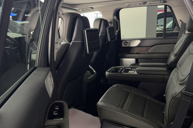 林肯 领航员 2022款 3.5T 总统版中控内饰7003