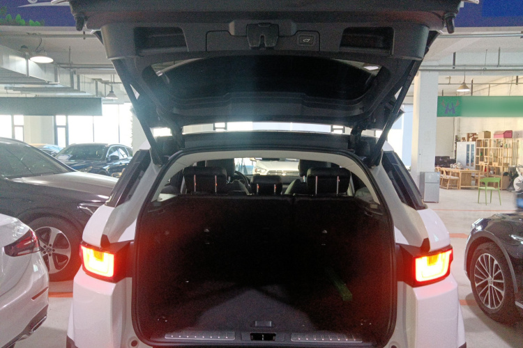 路虎 揽胜极光 2018款 240PS SE 智耀版局部细节23