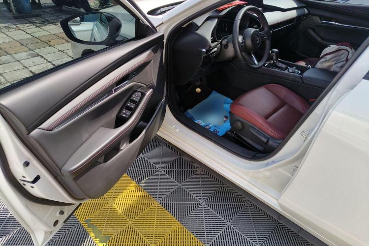 马自达3 昂克赛拉 2023款 2.0L 自动质炫版中控内饰20