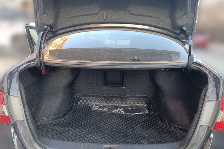 日产 轩逸 2012款 1.6XL CVT豪华版中控内饰23