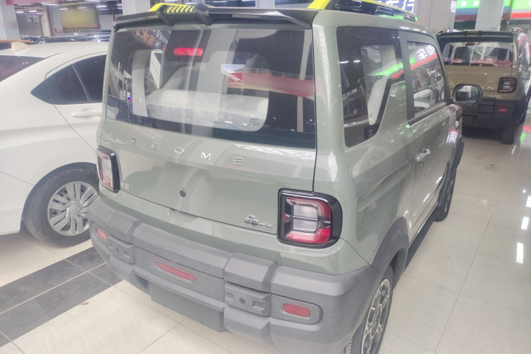 吉利银河 2025款 210km 熊猫骑士车身外观7