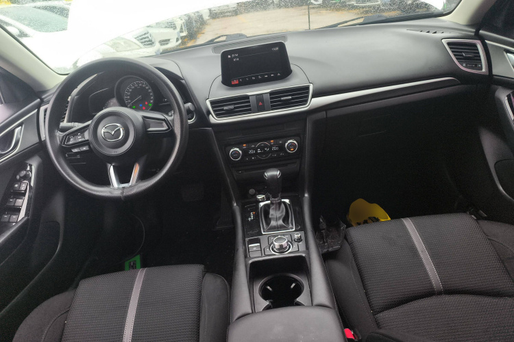 马自达3 昂克赛拉 2017款 三厢 1.5L 自动豪华型 国V中控内饰12