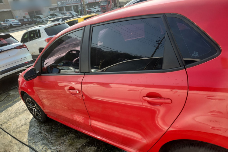 大众 Polo 2018款 1.5L 手动安驾型车身外观4