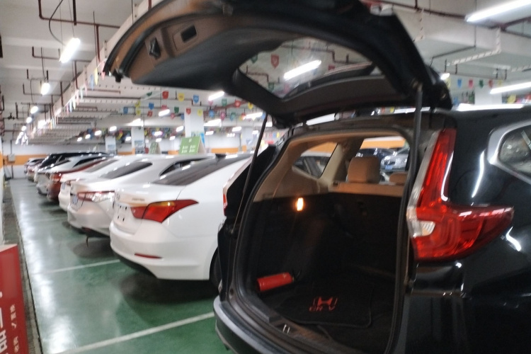 本田CR-V 2017款 240TURBO CVT两驱舒适版机舱底盘23