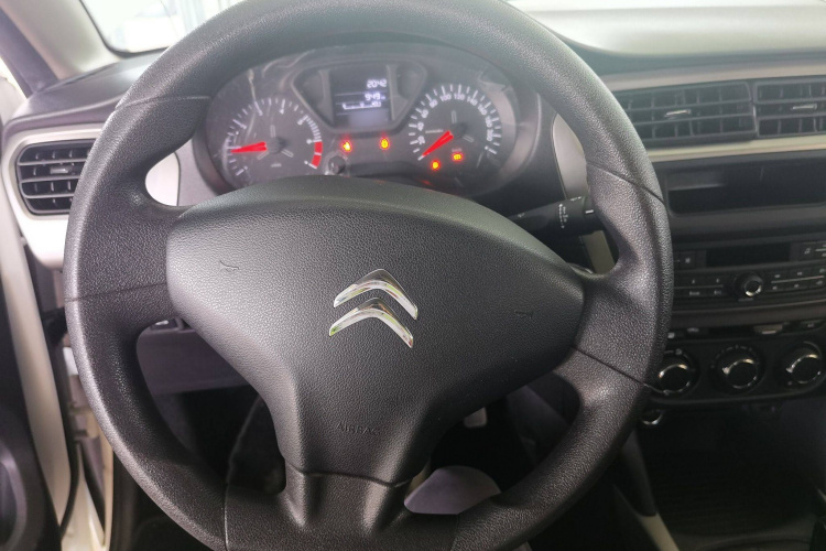 雪铁龙 爱丽舍 2017款 1.6L 手动时尚型局部细节13