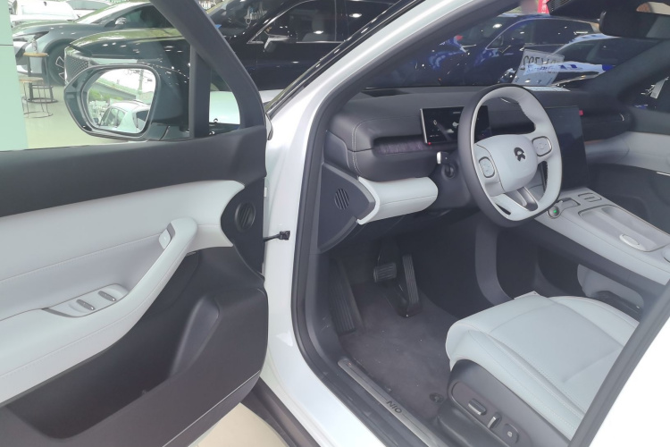 蔚来ES6 2024款 75kWh中控内饰20