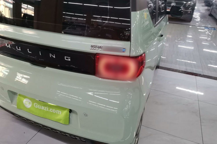 五菱汽车 宏光MINIEV 2021款 马卡龙臻享款 磷酸铁锂车身外观6006