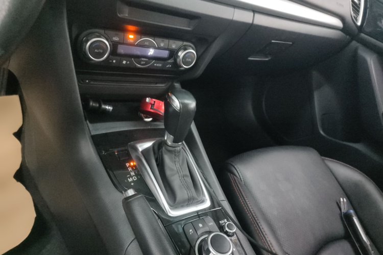 马自达3 昂克赛拉 2014款 三厢 1.5L 自动豪华型局部细节18