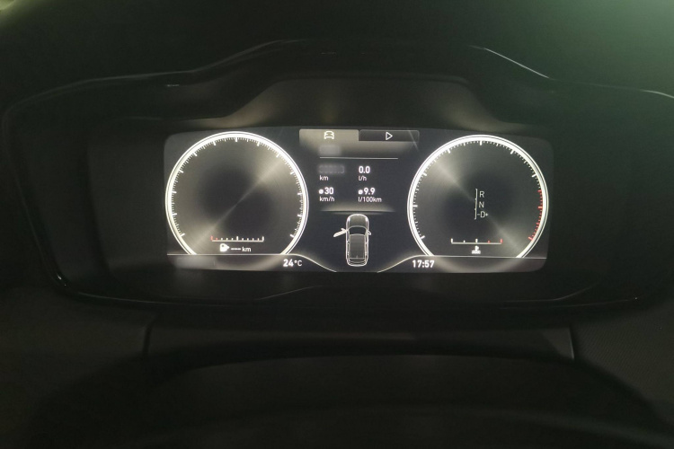 领克01 2018款 2.0T 两驱型+版局部细节14