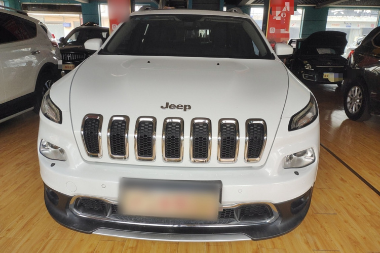 Jeep 自由光 2016款 2.4L 优越版车身外观6001