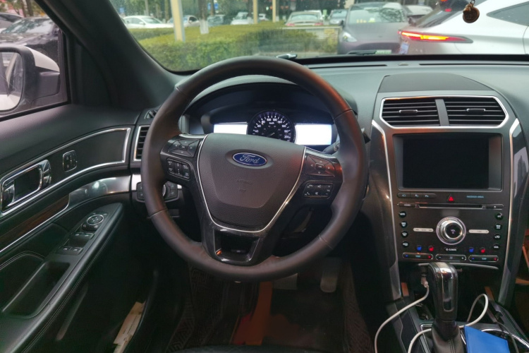 福特 探险者(进口) 2017款 2.3T 精英版局部细节13