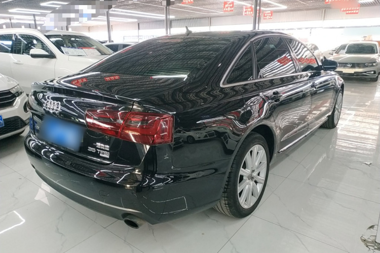 奥迪A6L 2015款 35 FSI quattro 舒适型车身外观7