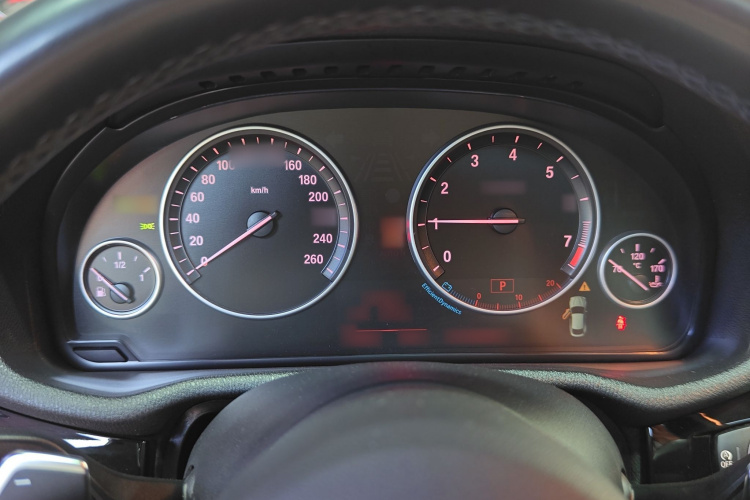 宝马X4 2016款 xDrive20i M运动型局部细节14