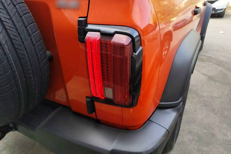 坦克300 2021款 越野版 2.0T 征服者车身外观9