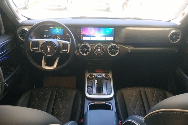 坦克300 2023款 越野版 2.0T 挑战者中控内饰7002