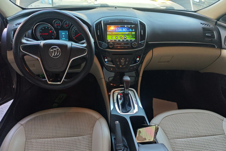 别克 君威 2014款 2.0L 领先时尚型中控内饰12