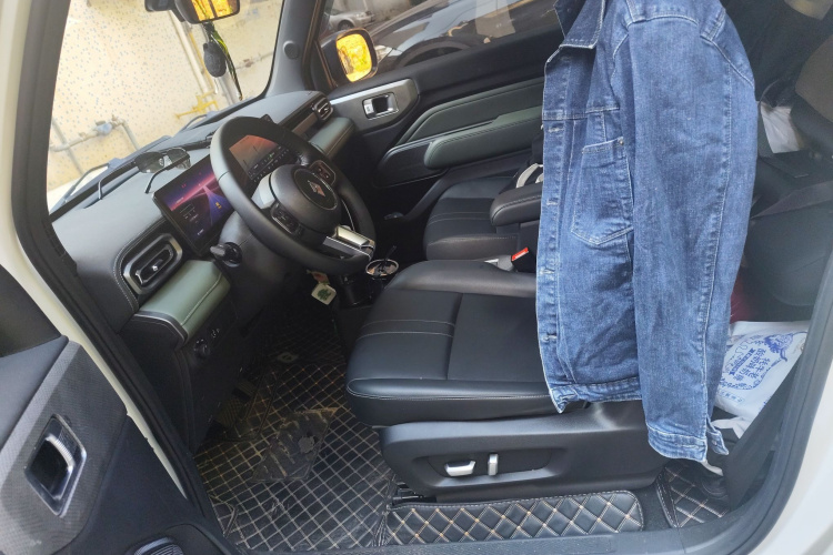 宝骏悦也 2024款 旗舰版中控内饰19