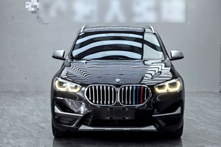 宝马X1 2021款 sDrive20Li 尊享型车身外观6004