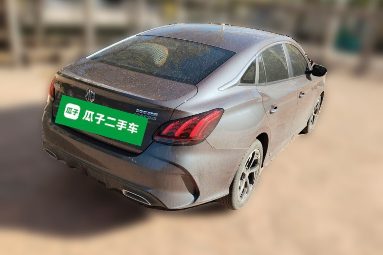 名爵 MG5 2023款 180DVVT CVT豪华版车身外观7