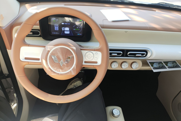 五菱汽车 宏光MINIEV 2024款 第三代 215km 青春版中控内饰12