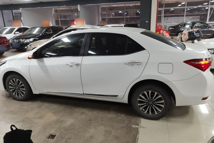 丰田 卡罗拉 2017款 改款 1.2T S-CVT GL-i车身外观6003