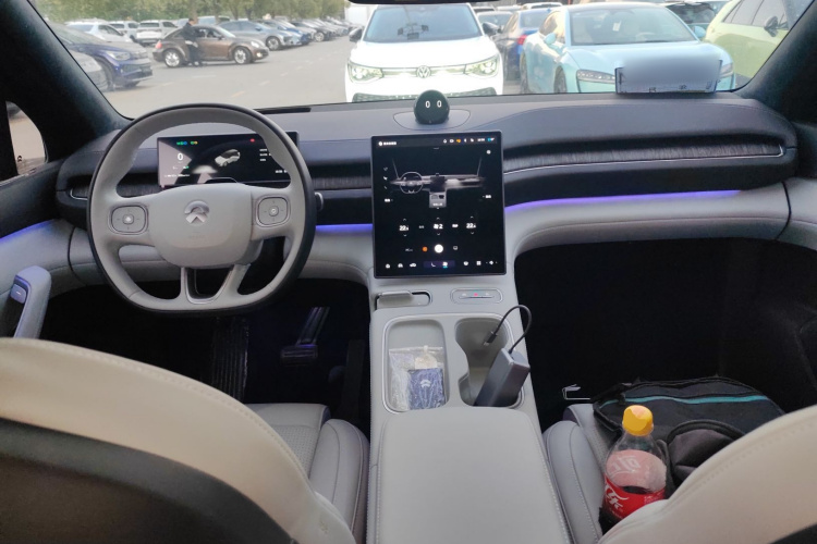 蔚来ES6 2024款 75kWh中控内饰12