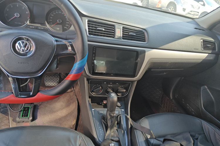 大众 朗行 2015款 1.6L 自动舒适版中控内饰7002