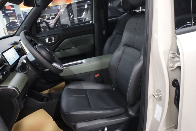 宝骏悦也Plus 2025款 智尊版 5座中控内饰19