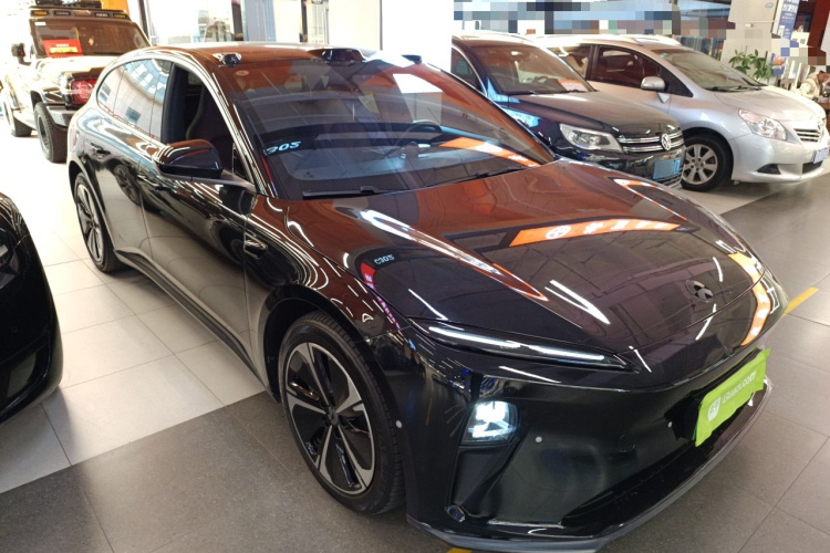 蔚来ET5T 2023款 75kWh Touring车身外观3