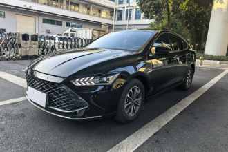 比亚迪 秦PLUS 2024款 荣耀版 DM-i 55KM领先型