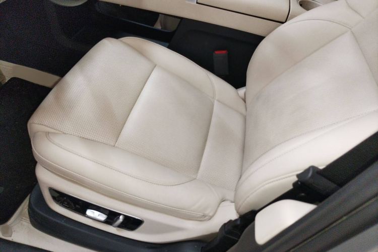 理想汽车 理想L9 2022款 Max局部细节19