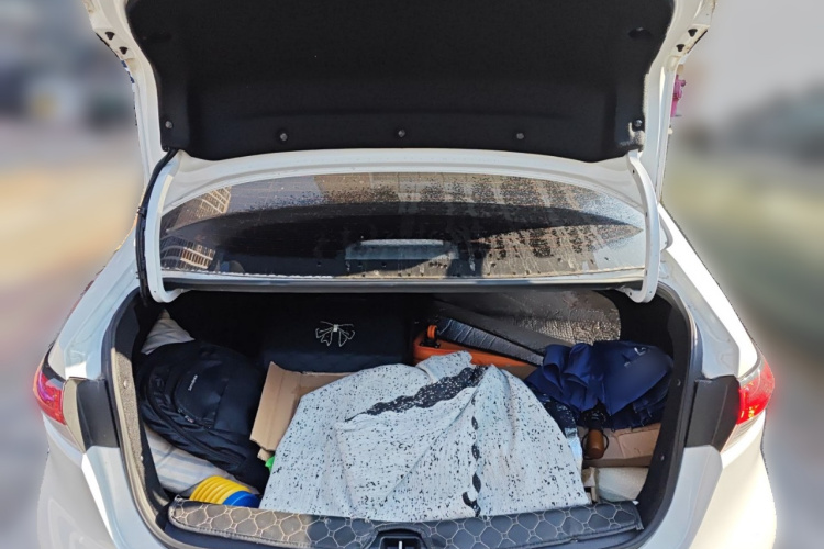 丰田 雷凌 2021款 185T CVT运动版中控内饰23