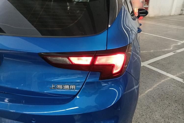 别克 威朗 2016款 两厢GS 20T 双离合豪情运动型车身外观9