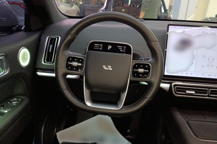 理想汽车 理想L6 2024款 Max中控内饰13