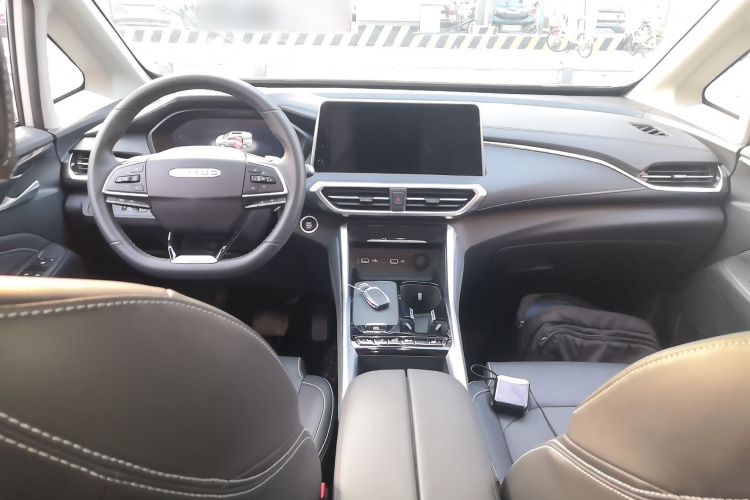 上汽大通MAXUS 大通G50 2023款 PLUS 1.5T 自动护航版中控内饰7002