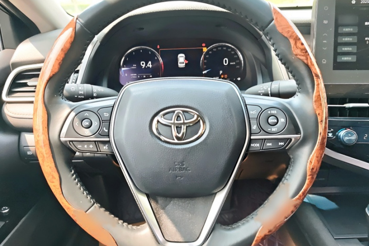 丰田 凯美瑞 2021款 2.5G 豪华版中控内饰7002