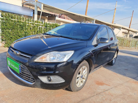 福特 福克斯 2013款 三厢经典 1.8L 自动基本型