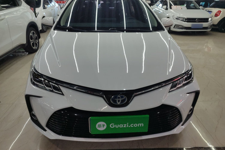 丰田 卡罗拉 2021款 双擎 1.8L E-CVT精英版车身外观2