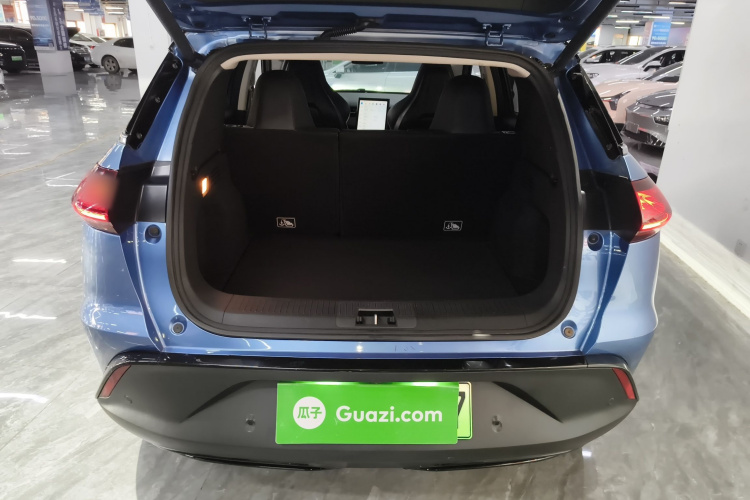 小鹏G3 2019款 尊享版机舱底盘23