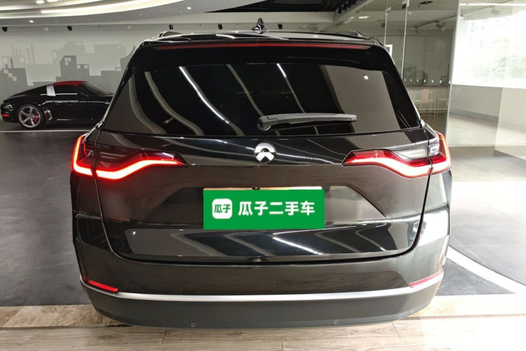 蔚来ES8 2022款 75kWh 六座版车身外观6
