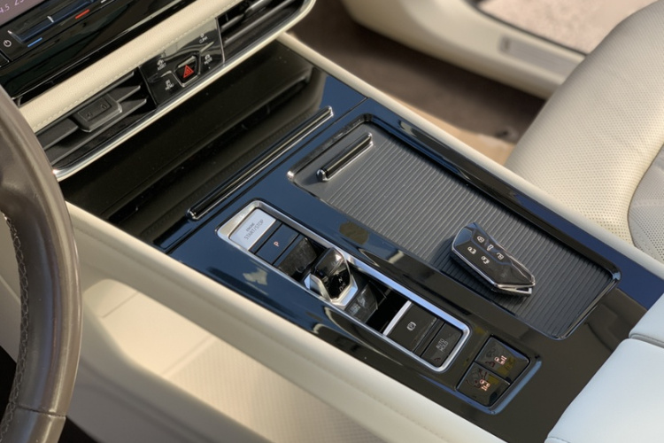 大众 威然 2022款 380TSI 旗舰版局部细节18