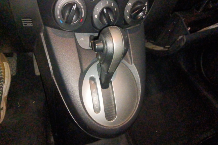 马自达2 2012款 两厢炫动 1.5L 自动超值版局部细节18