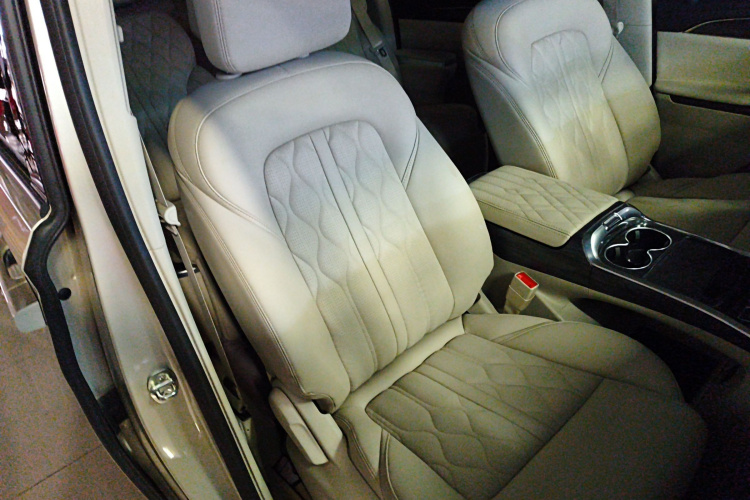 别克GL8 2023款 ES陆尊 舒适型局部细节41