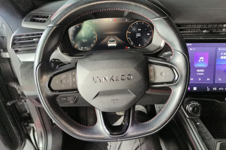 领克05 2020款 2.0TD 四驱劲Halo中控内饰13