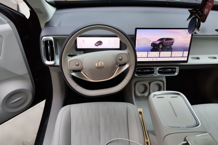 零跑汽车 零跑B10 2025款 510悦享版局部细节13