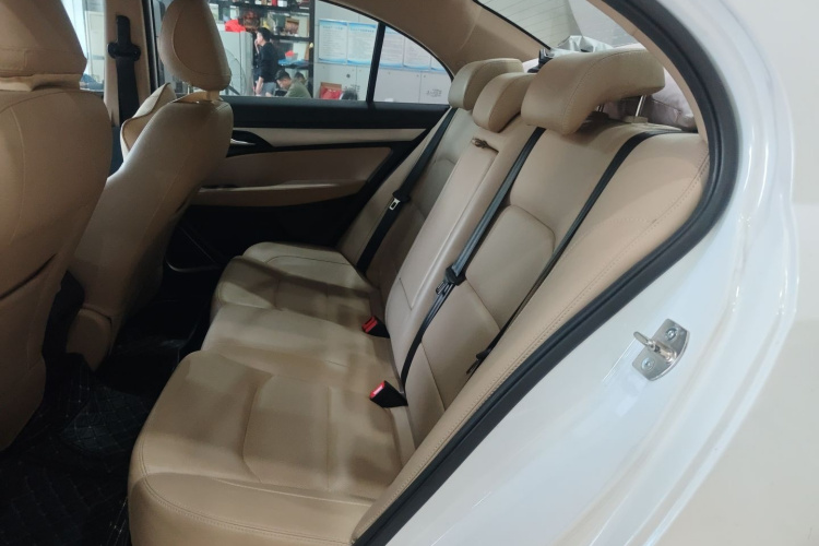 吉利汽车 帝豪 2018款 1.5L CVT豪华型中控内饰21