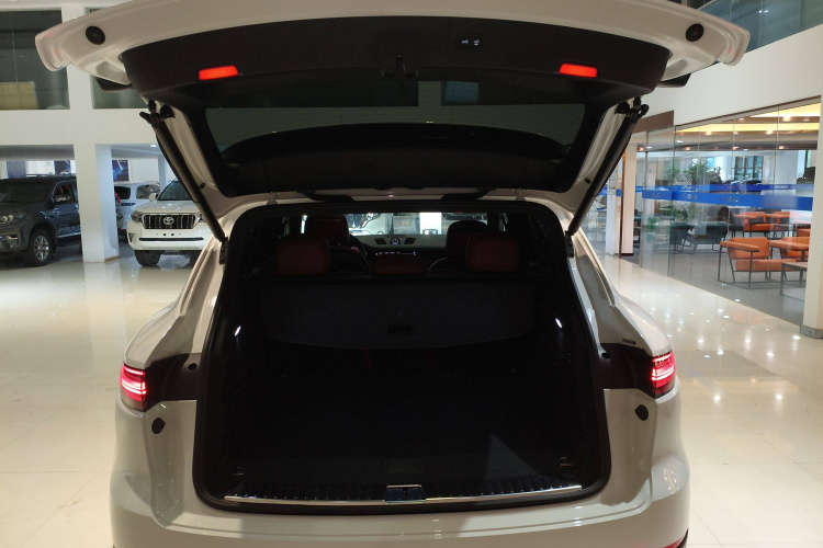 保时捷 Cayenne新能源 2023款 Cayenne E-Hybrid 2.0T 铂金版局部细节23